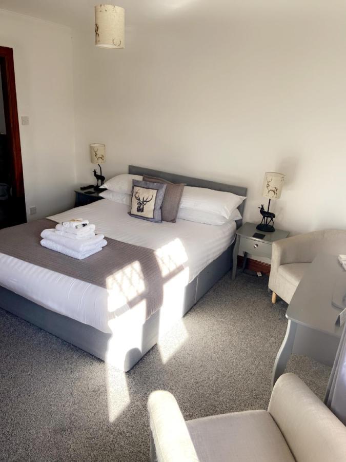 Victoria House Bed And Breakfast Fort William Exteriör bild
