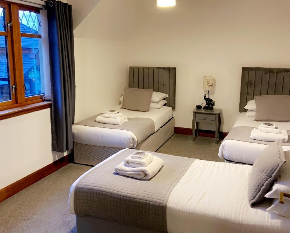 Victoria House Bed And Breakfast Fort William Exteriör bild